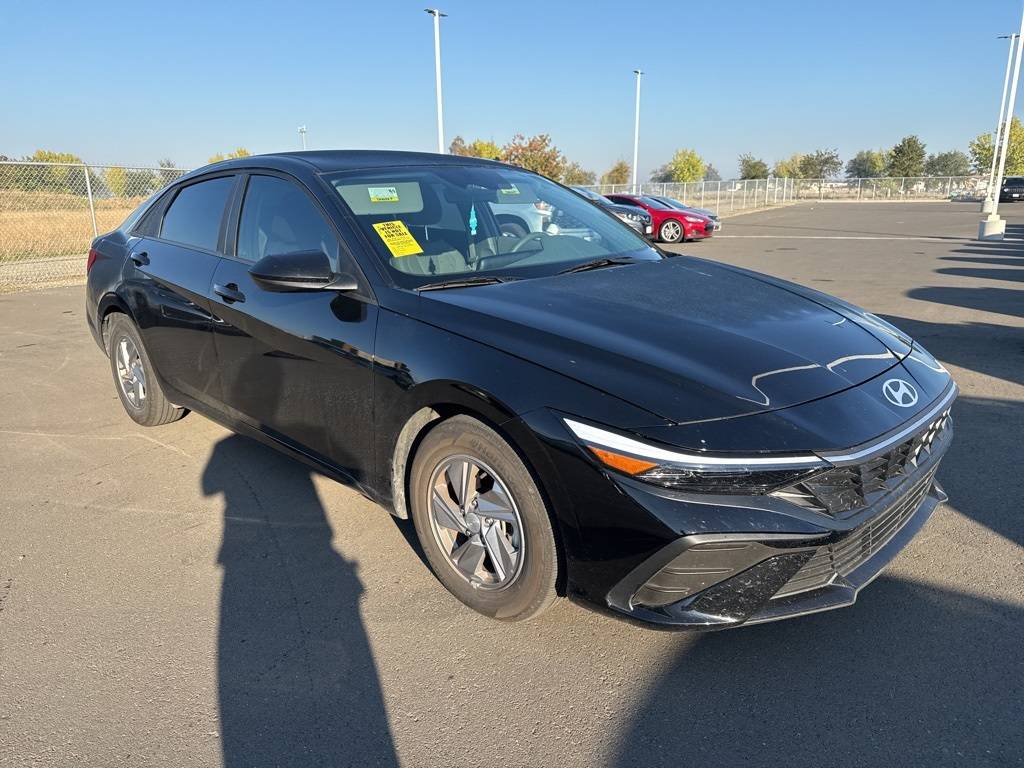 2024 Hyundai Elantra SE — Sedan — 13,353 mi — Hanford, CA