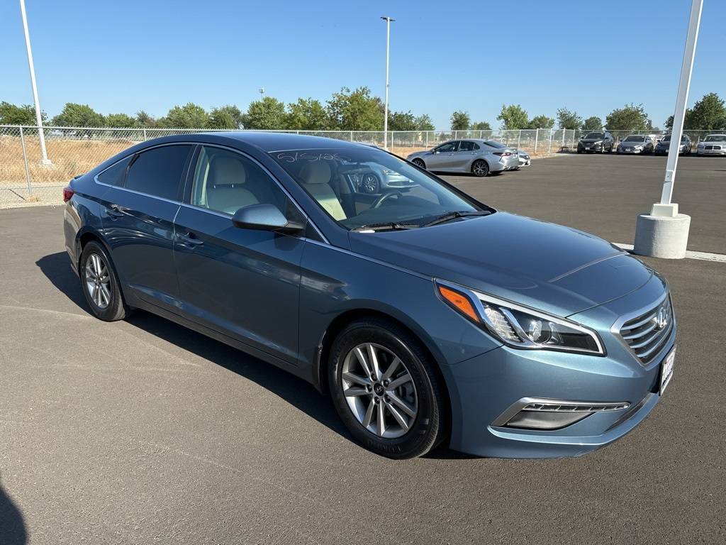 2015 Hyundai Sonata SE — Sedan — 111,644 mi — Hanford, CA