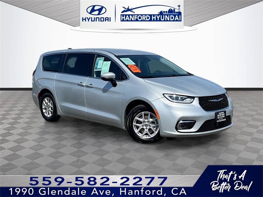 2023 Chrysler Pacifica Touring L — Minivan — 58,563 mi — Hanford, CA