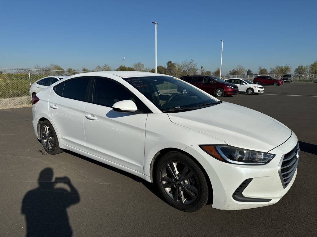2017 Hyundai Elantra SE — Sedan — 120,184 mi — Hanford, CA