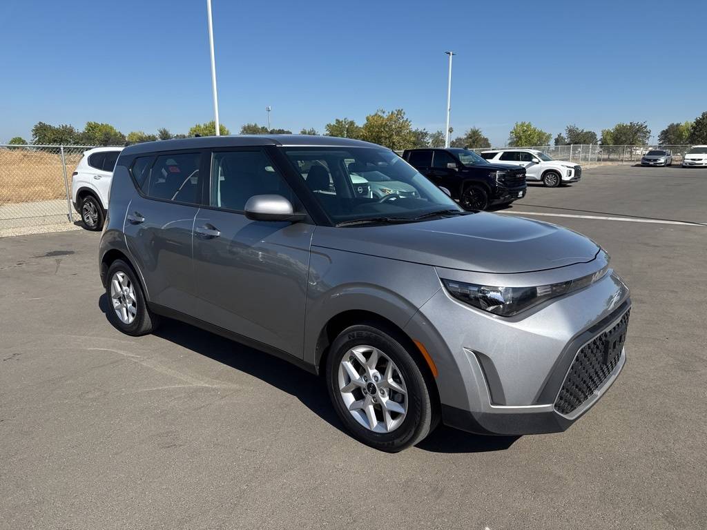 2025 Kia Soul LX — Hatchback — 23,599 mi — Hanford, CA