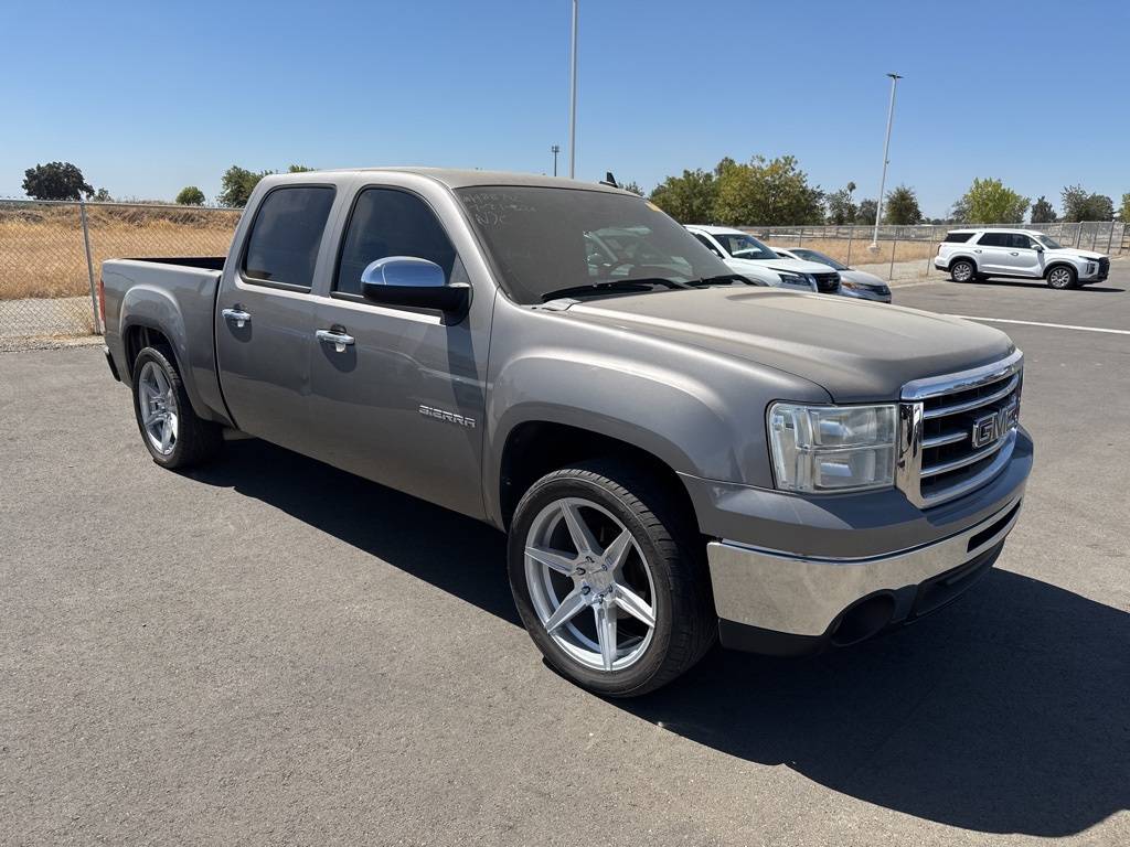 2013 GMC Sierra 1500 SLE — Pickup Truck — 190,000 mi — Hanford, CA