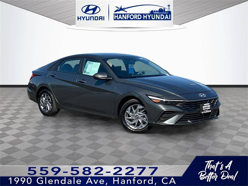 2024 Hyundai Elantra Hybrid Blue — Sedan — 4,698 mi — Hanford, CA