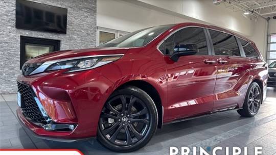 2023 Toyota Sienna XSE 7-Passenger