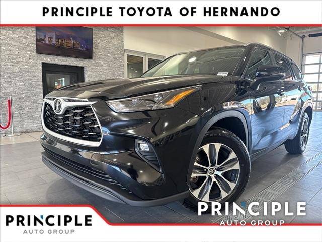 2024 Toyota Highlander XLE — SUV — 23,599 mi — Hernando, MS