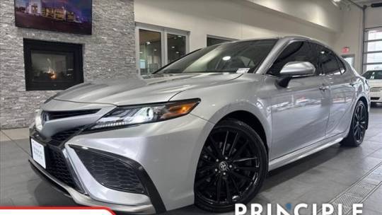 2022 Toyota Camry Hybrid XSE — Sedan — 11,097 mi — Hernando, MS