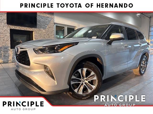 2024 Toyota Highlander XLE — SUV — 23,646 mi — Hernando, MS