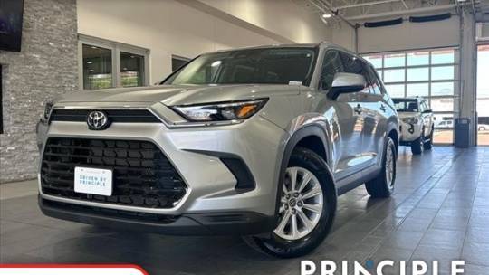 2024 Toyota Grand Highlander XLE — SUV — 17,819 mi — Hernando, MS