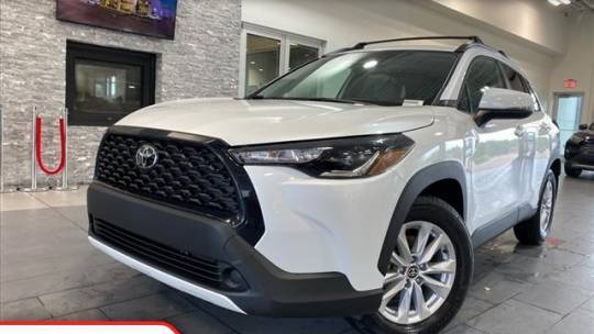 2024 Toyota Corolla Cross LE — SUV — 15,447 mi — Hernando, MS