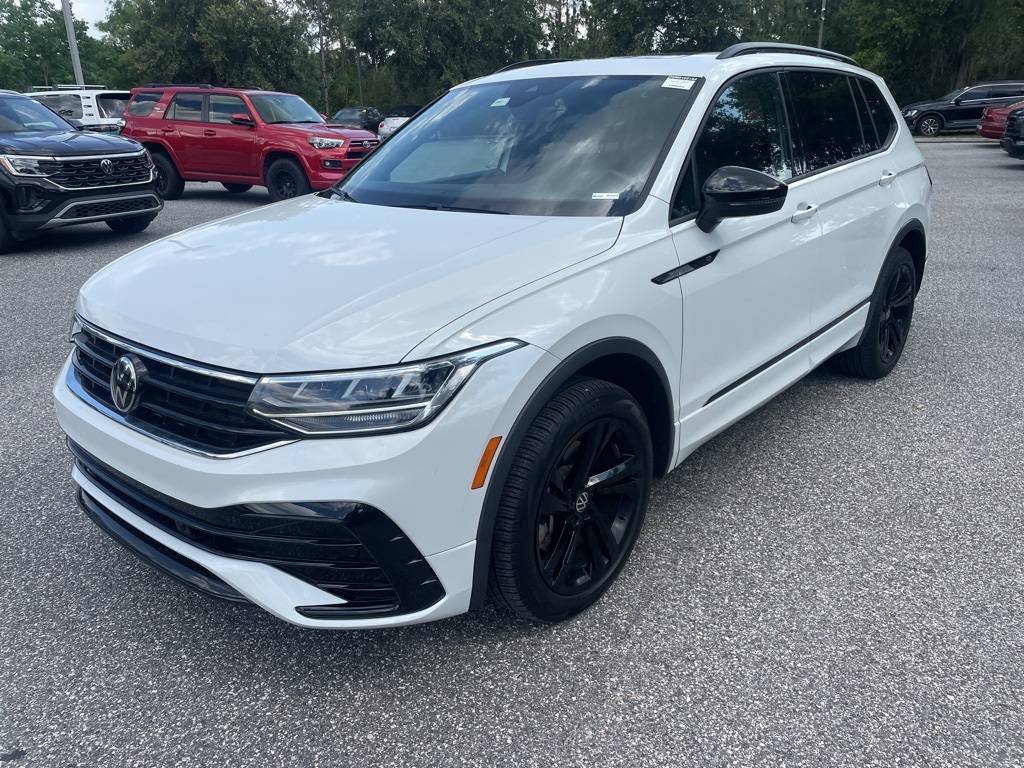 2023 Volkswagen Tiguan SE R-Line Black — SUV — 15,145 mi — Orlando, FL