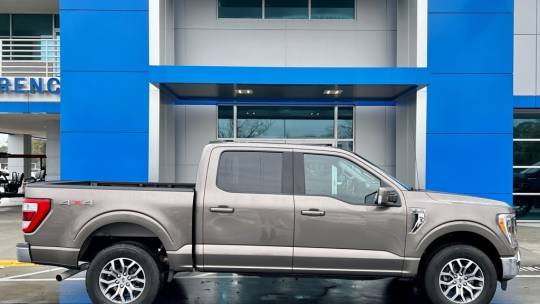 Pre-Owned 2021 Ford F-150 LARIAT Crew Cab Pickup #PFD05060