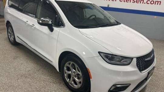 2023 Chrysler Pacifica Limited — Minivan — 41,657 mi — Waupaca, WI