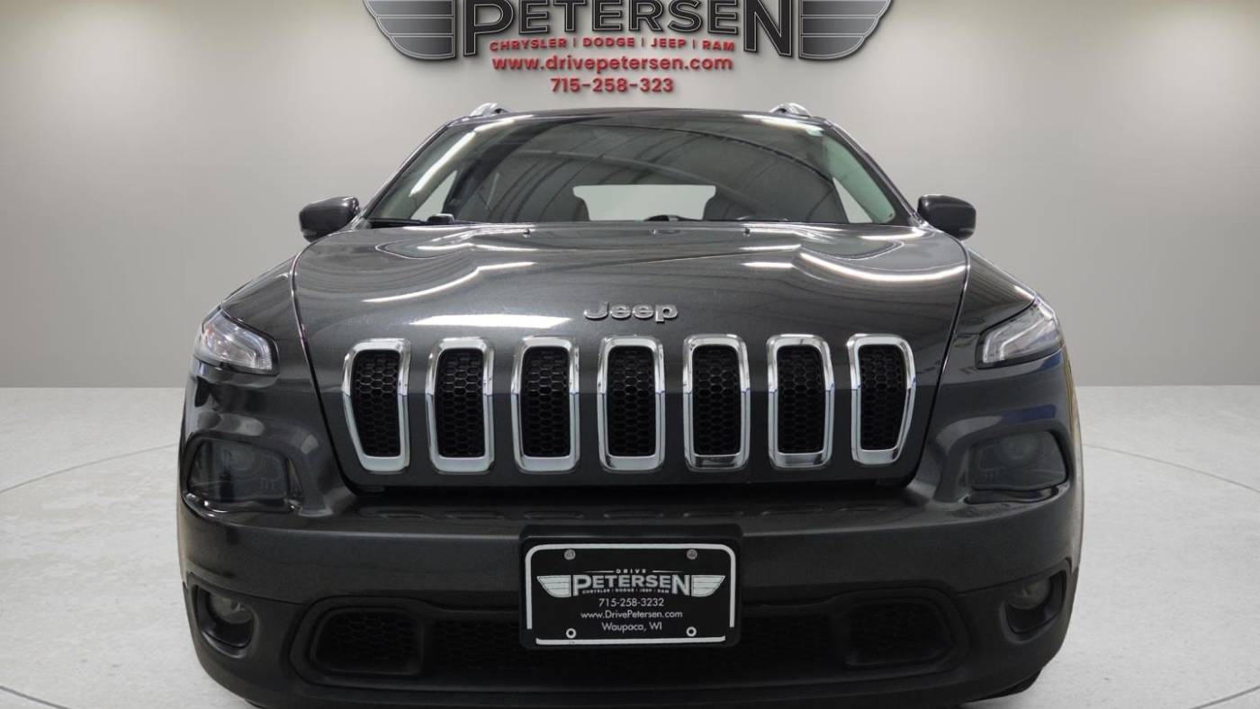 2017 Jeep Cherokee Latitude — SUV — 122,038 mi — Waupaca, WI