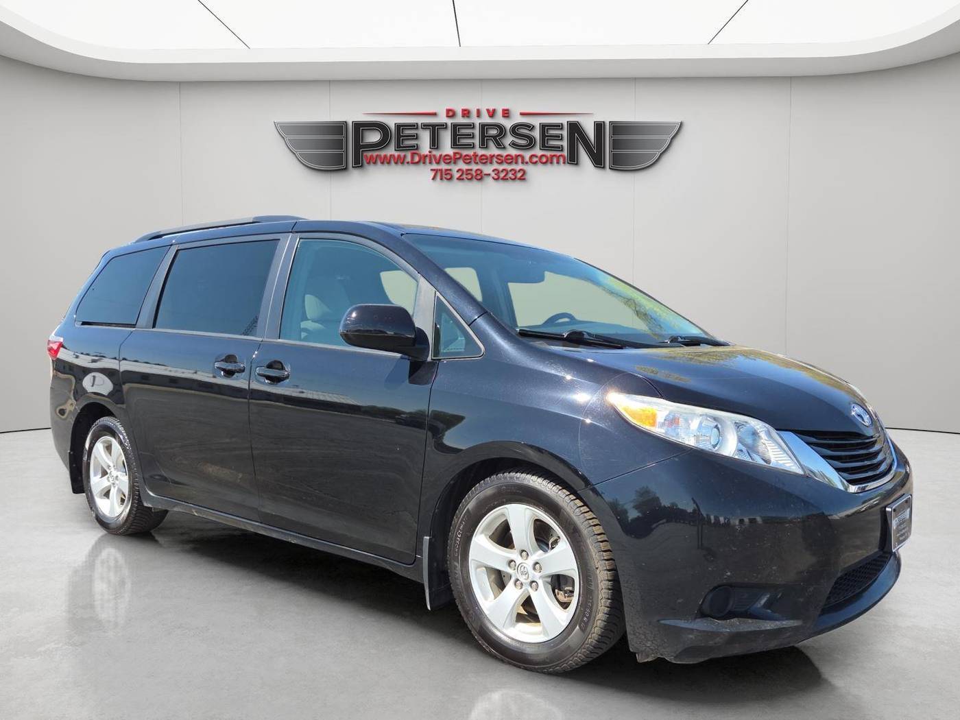 2016 Toyota Sienna LE — Minivan — 206,303 mi — Waupaca, WI