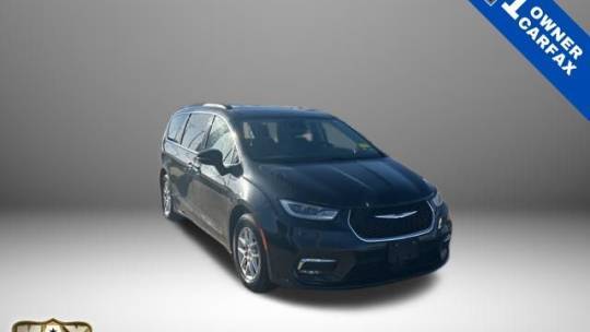 2022 Chrysler Pacifica Touring L — Minivan — 75,535 mi — Nevada, MO