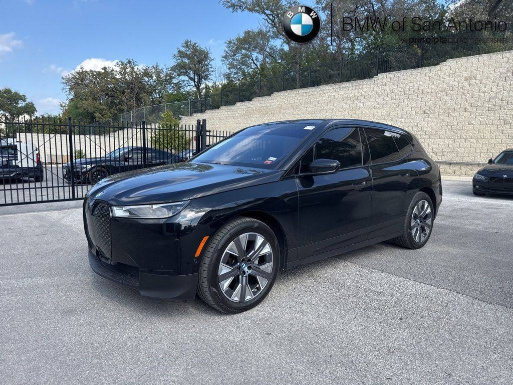 2025 BMW iX xDrive50 — SUV — 33,834 mi — San Antonio, TX