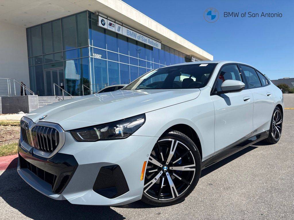 2026 BMW 530i