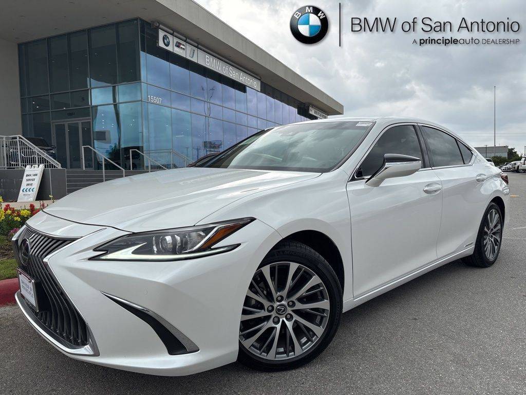 2020 Lexus ES ES 300h — Sedan — 71,239 mi — San Antonio, TX