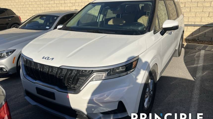 2023 Kia Carnival LXS — Minivan — 37,997 mi — San Antonio, TX