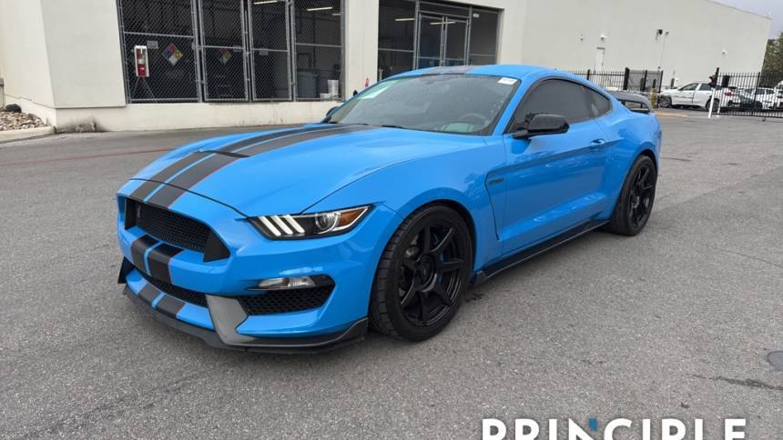 2017 Ford Mustang Shelby GT350 — Coupe — 25,791 mi — San Antonio, TX