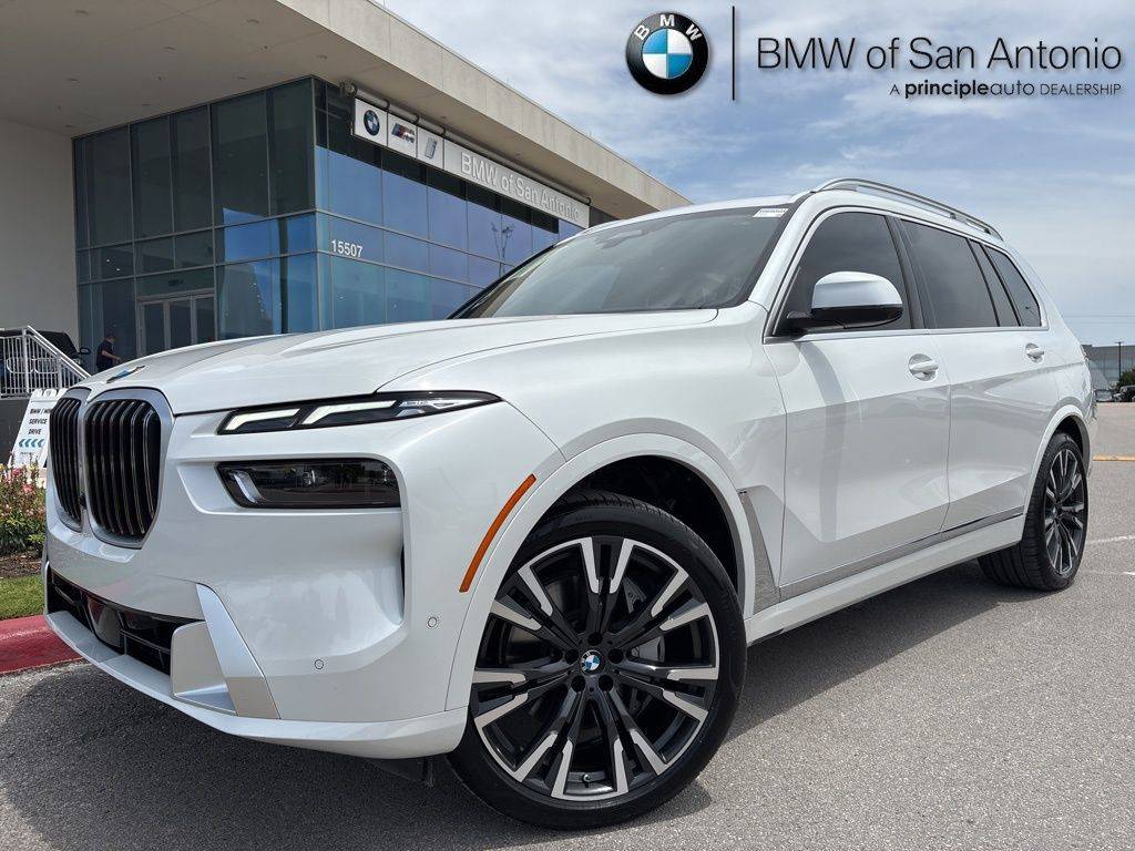 2025 BMW X7 40i — SUV — 13,345 mi — San Antonio, TX