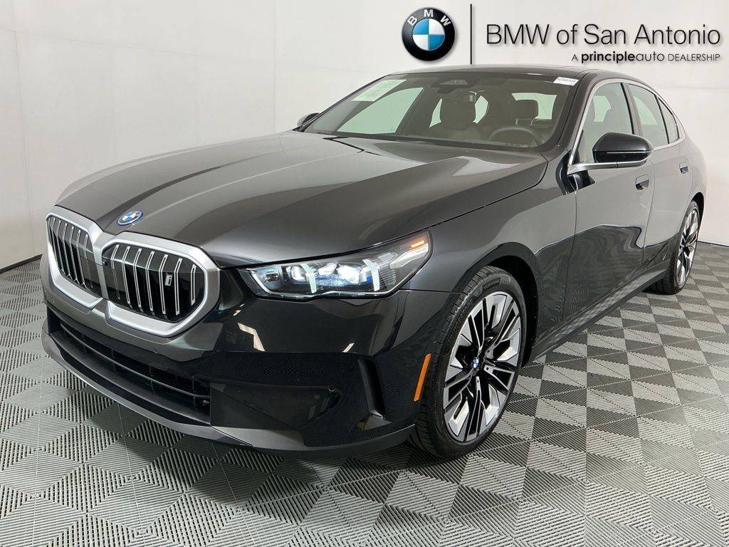 2025 BMW i5 eDrive40 — Sedan — 6,475 mi — San Antonio, TX