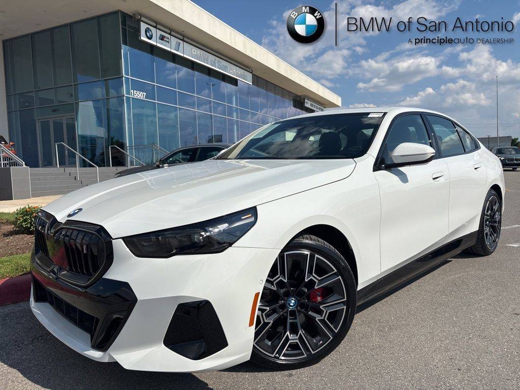 2024 BMW i5 eDrive40 — Sedan — 10,566 mi — San Antonio, TX