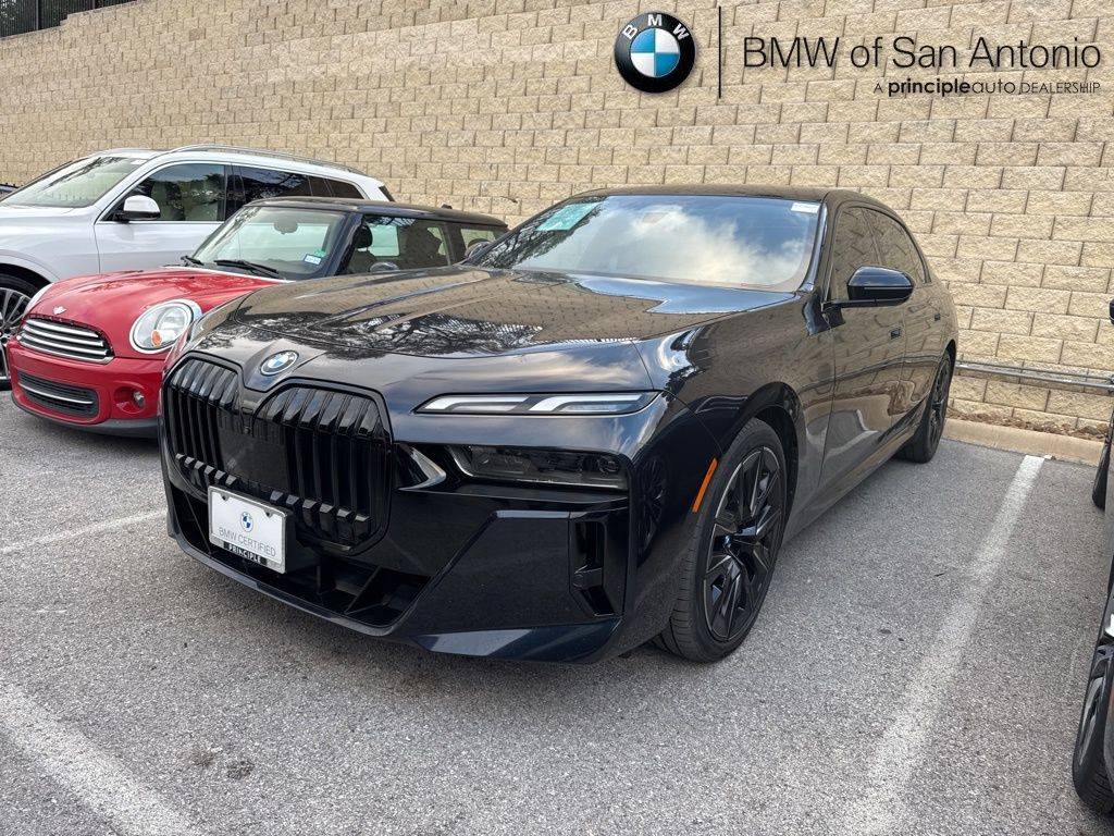 2024 BMW i7 xDrive60 — Sedan — 32,588 mi — San Antonio, TX