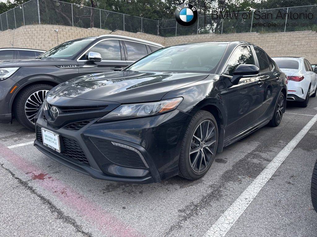 2024 Toyota Camry SE — Sedan — 20,494 mi — San Antonio, TX