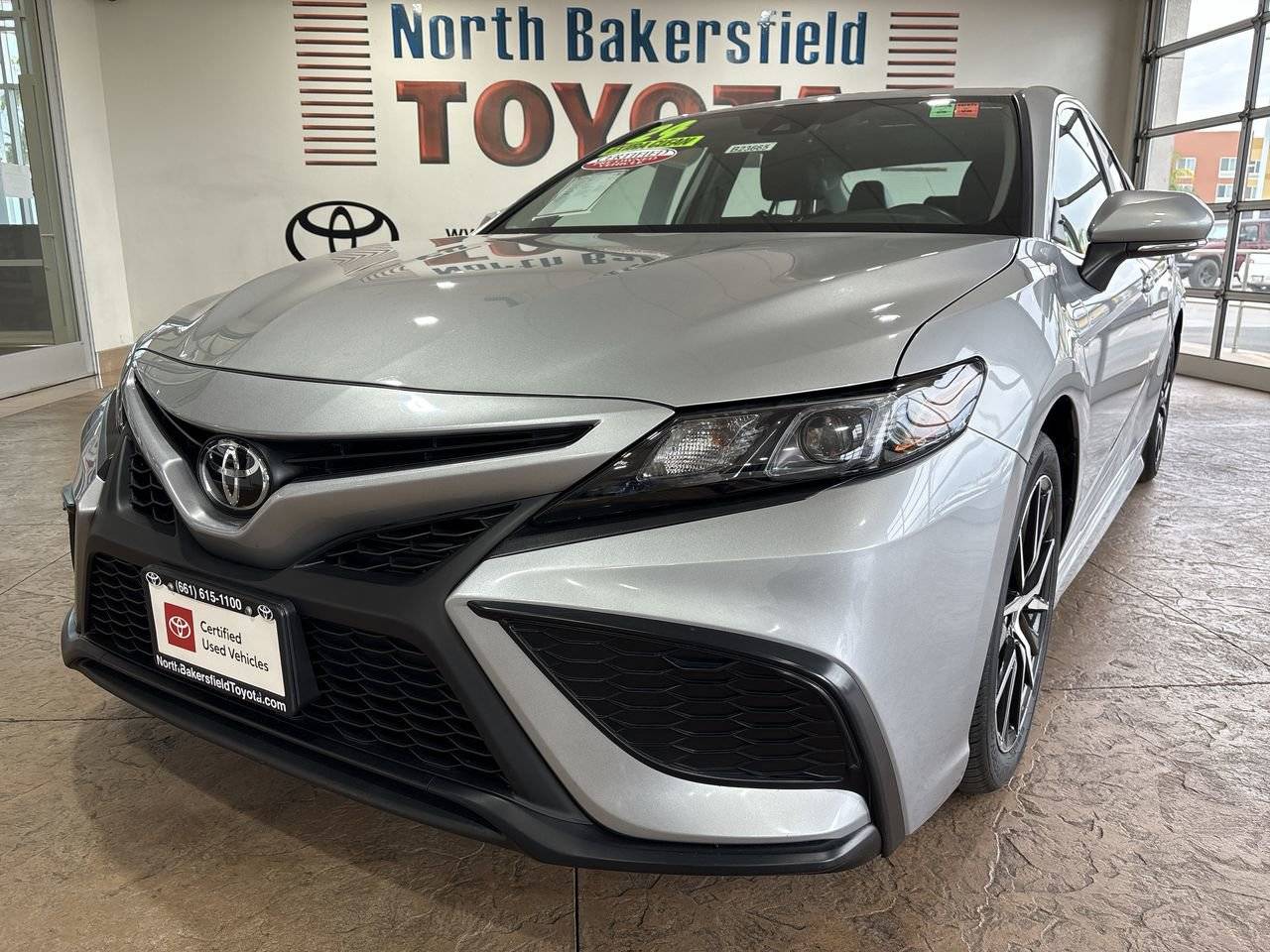 2024 Toyota Camry SE — Sedan — 18,749 mi — Bakersfield, CA