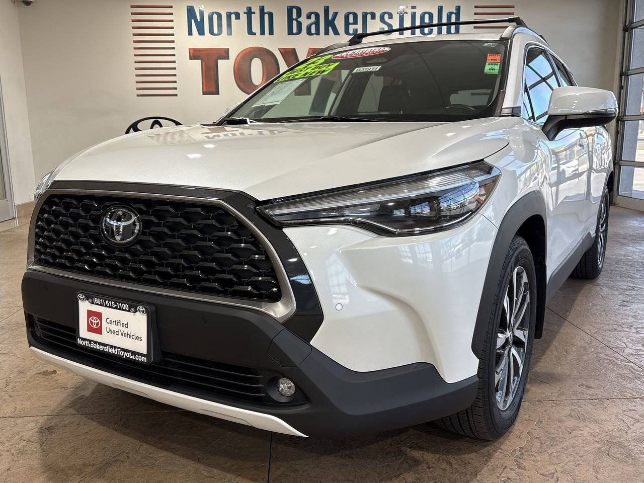 2023 Toyota Corolla Cross XLE — SUV — 14,830 mi — Bakersfield, CA