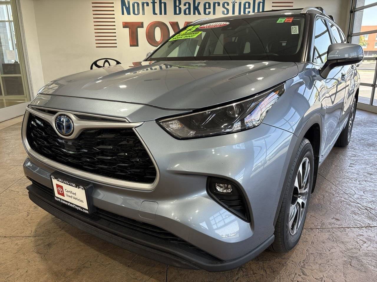 2023 Toyota Highlander Hybrid XLE — SUV — 19,558 mi — Bakersfield, CA