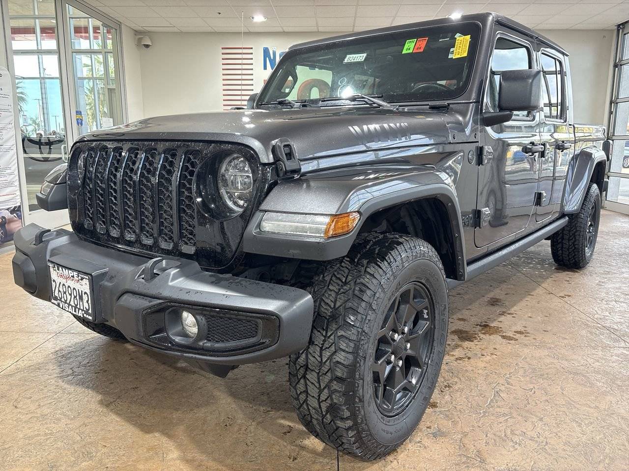 2022 Jeep Gladiator Willys — Pickup Truck — 43,874 mi — Bakersfield, CA