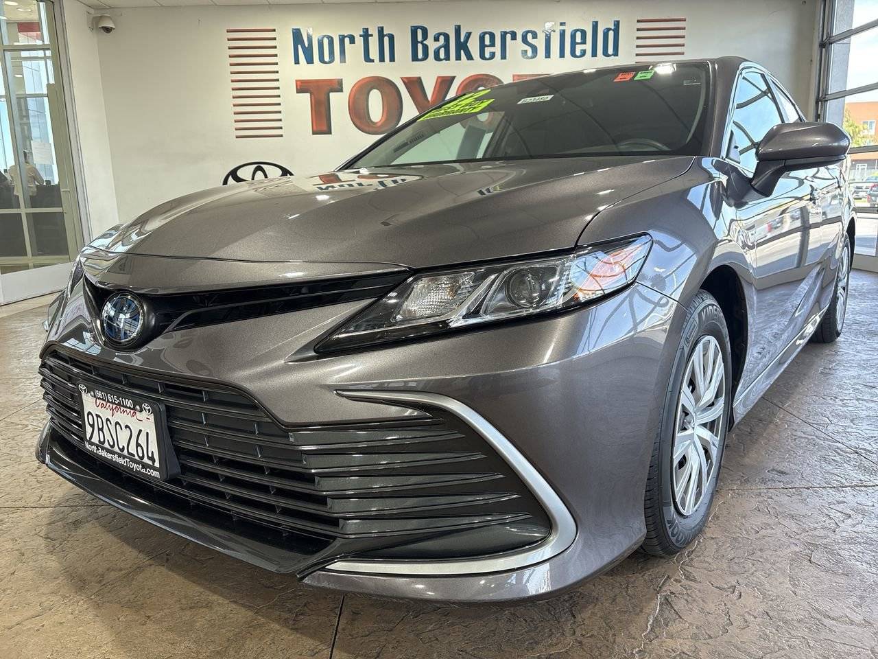 2022 Toyota Camry Hybrid LE — Sedan — 35,882 mi — Bakersfield, CA