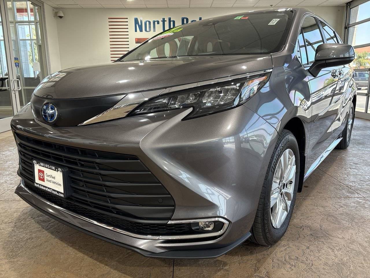 2024 Toyota Sienna XLE — Minivan — 15,644 mi — Bakersfield, CA