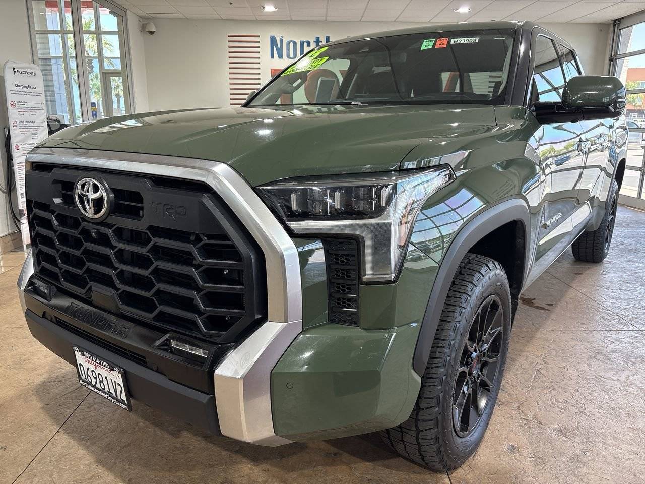 2023 Toyota Tundra Limited — Pickup Truck — 52,801 mi — Bakersfield, CA