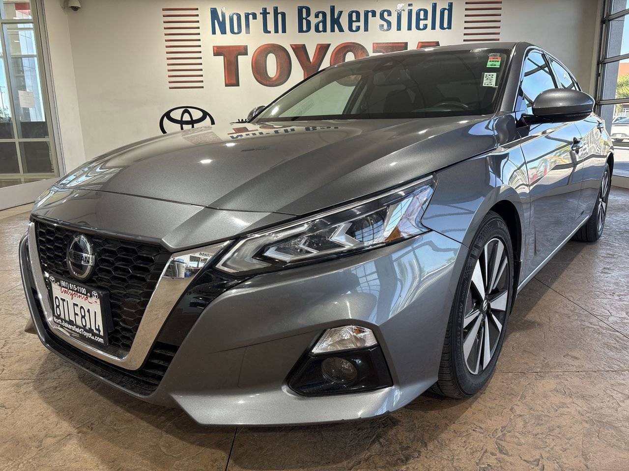 2020 Nissan Altima SV — Sedan — 59,558 mi — Bakersfield, CA