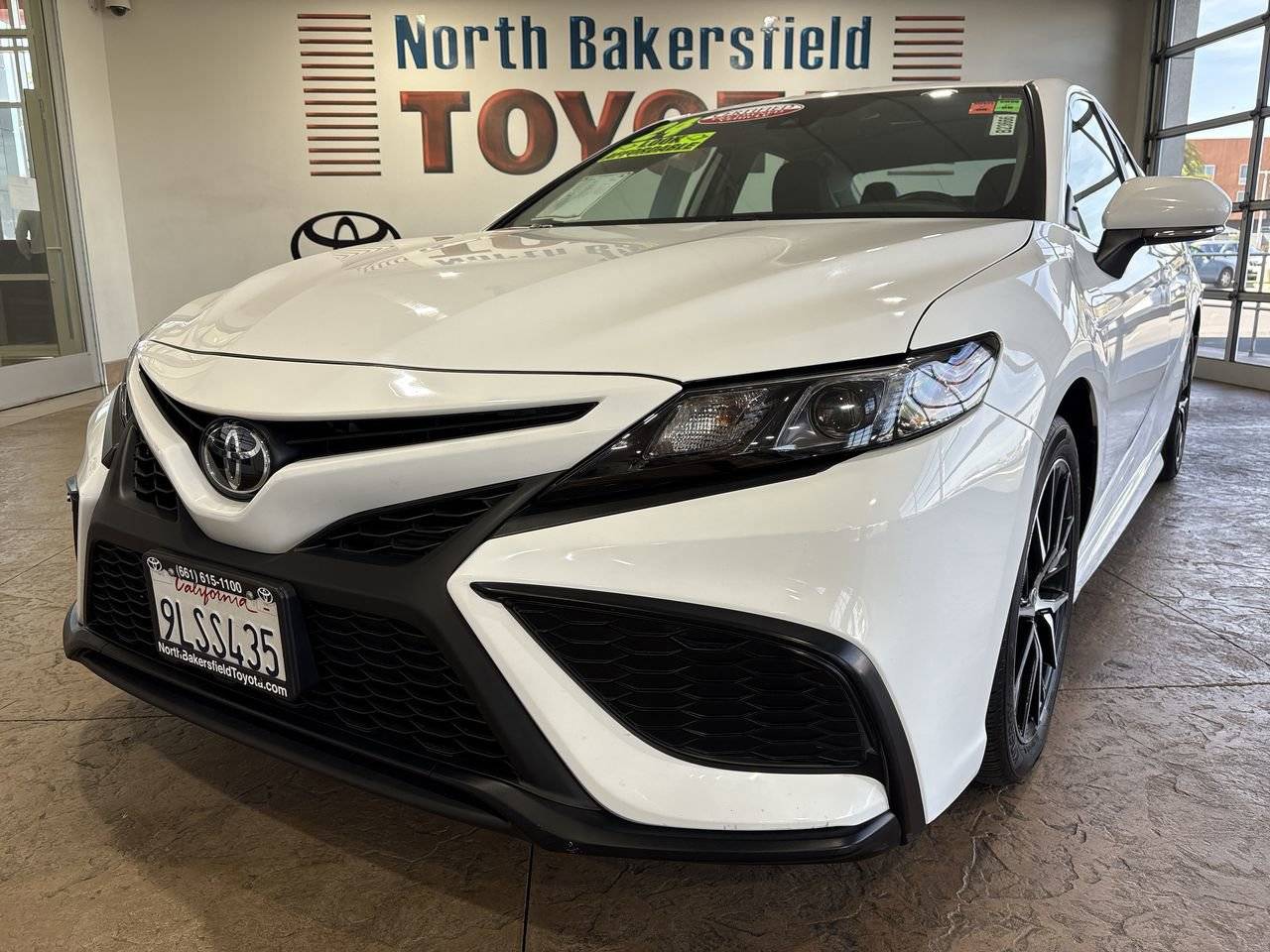 2024 Toyota Camry SE — Sedan — 22,025 mi — Bakersfield, CA