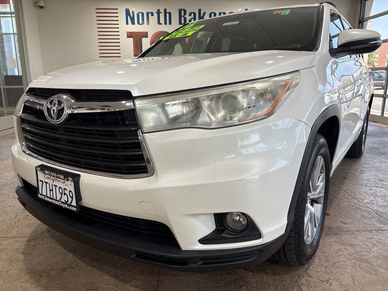2016 Toyota Highlander LE Plus — SUV — 98,373 mi — Bakersfield, CA