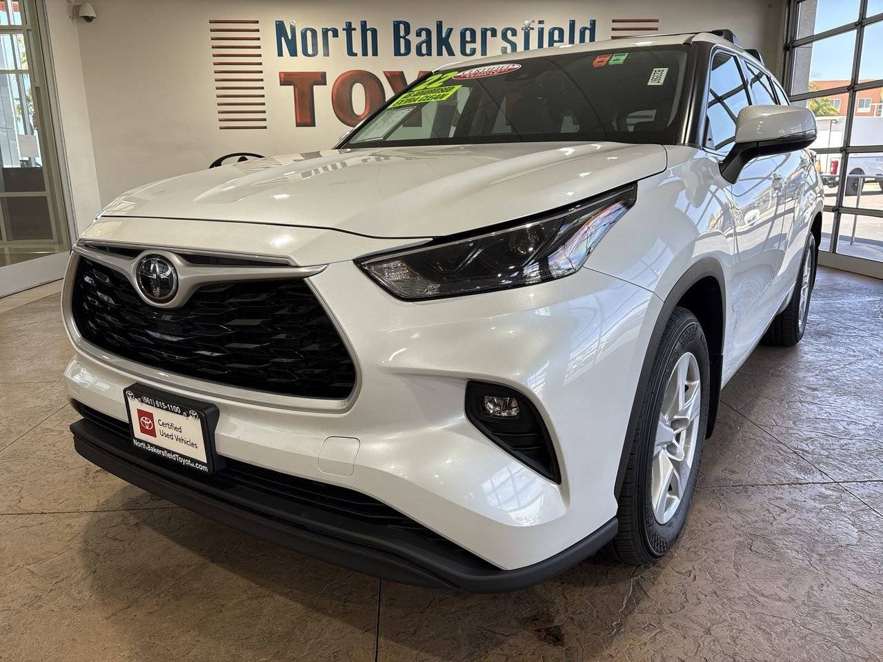 2022 Toyota Highlander LE — SUV — 56,906 mi — Bakersfield, CA