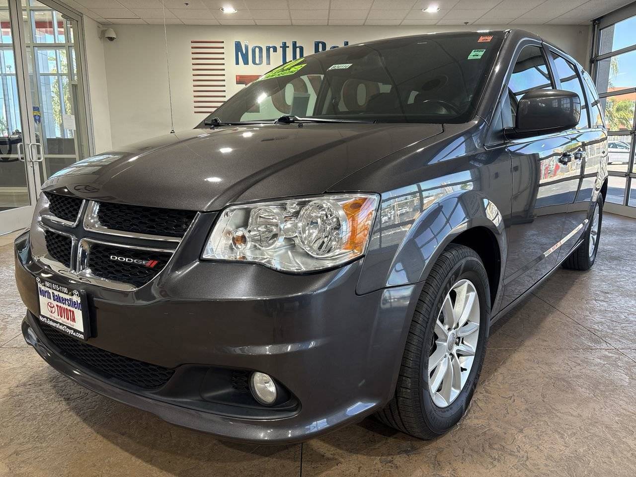 2020 Dodge Grand Caravan SXT — Minivan — 55,519 mi — Bakersfield, CA