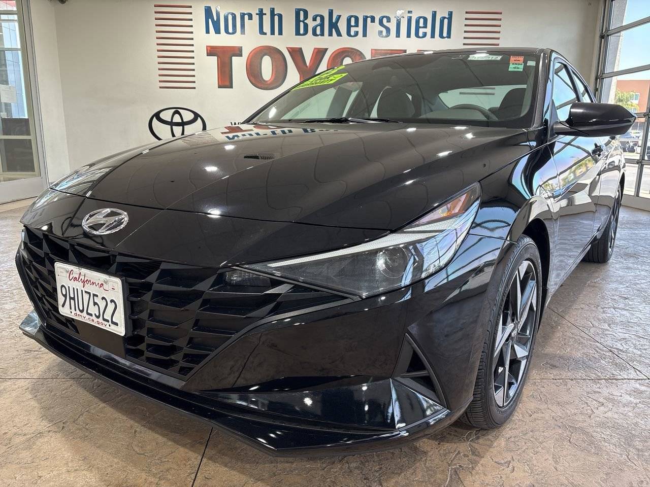 2023 Hyundai Elantra SEL — Sedan — 32,054 mi — Bakersfield, CA