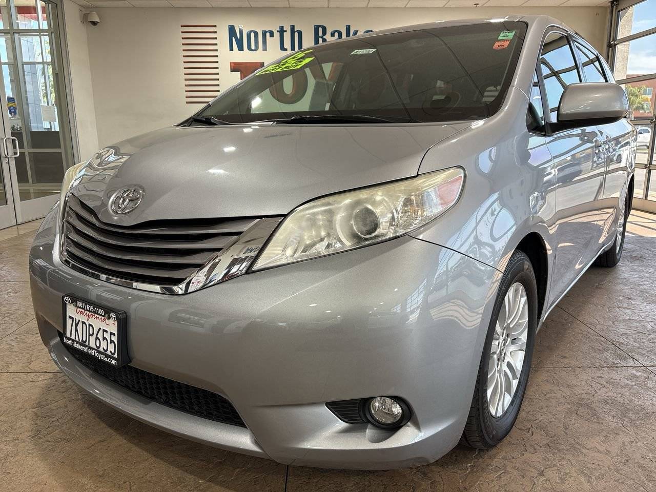 2015 Toyota Sienna XLE — Minivan — 144,306 mi — Bakersfield, CA