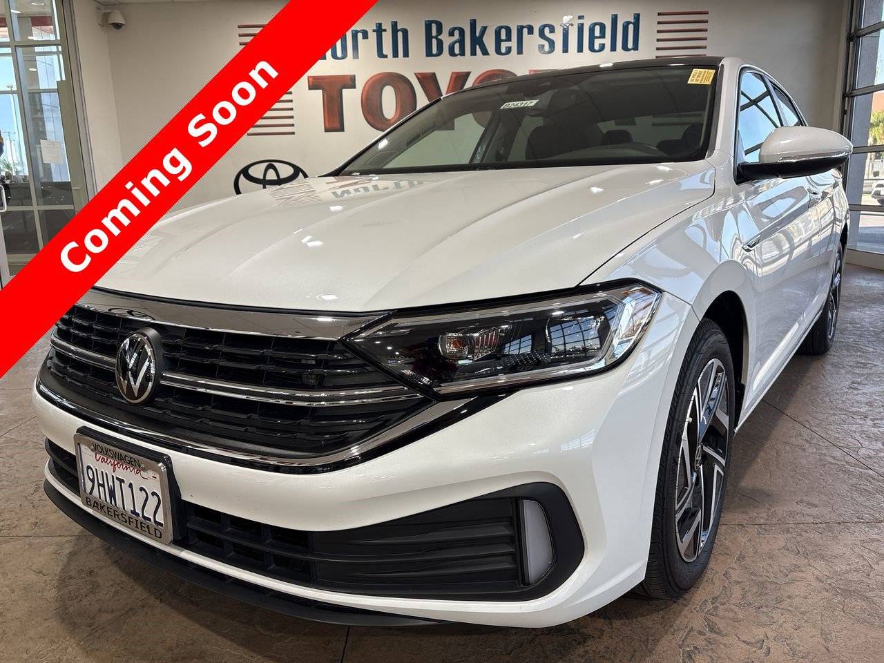 2023 Volkswagen Jetta SEL — Sedan — 18,143 mi — Bakersfield, CA