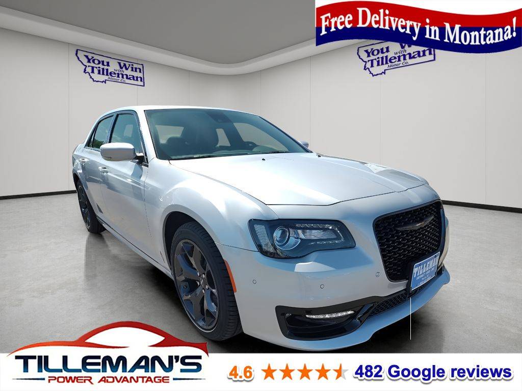 2023 Chrysler 300 S V8