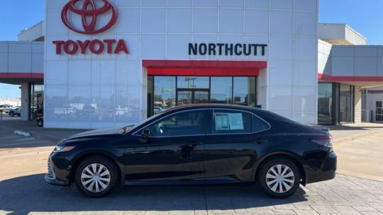 2023 Toyota Camry Hybrid LE — Sedan — 15,842 mi — Enid, OK
