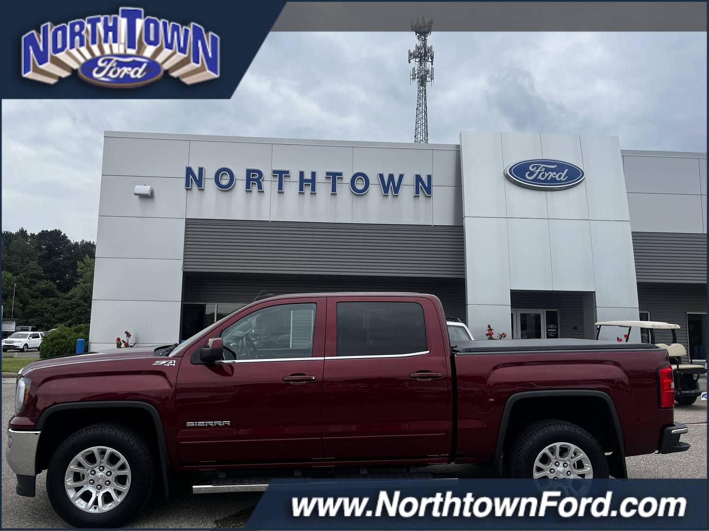 2016 GMC Sierra 1500 SLE — Pickup Truck — 123,257 mi — Menomonie, WI