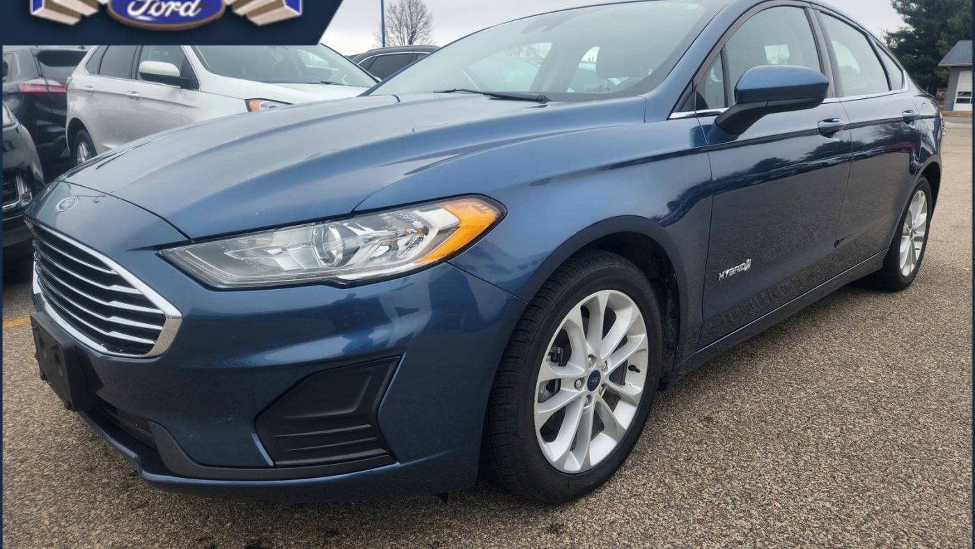 2019 Ford Fusion Hybrid SE — Sedan — 62,465 mi — Menomonie, WI