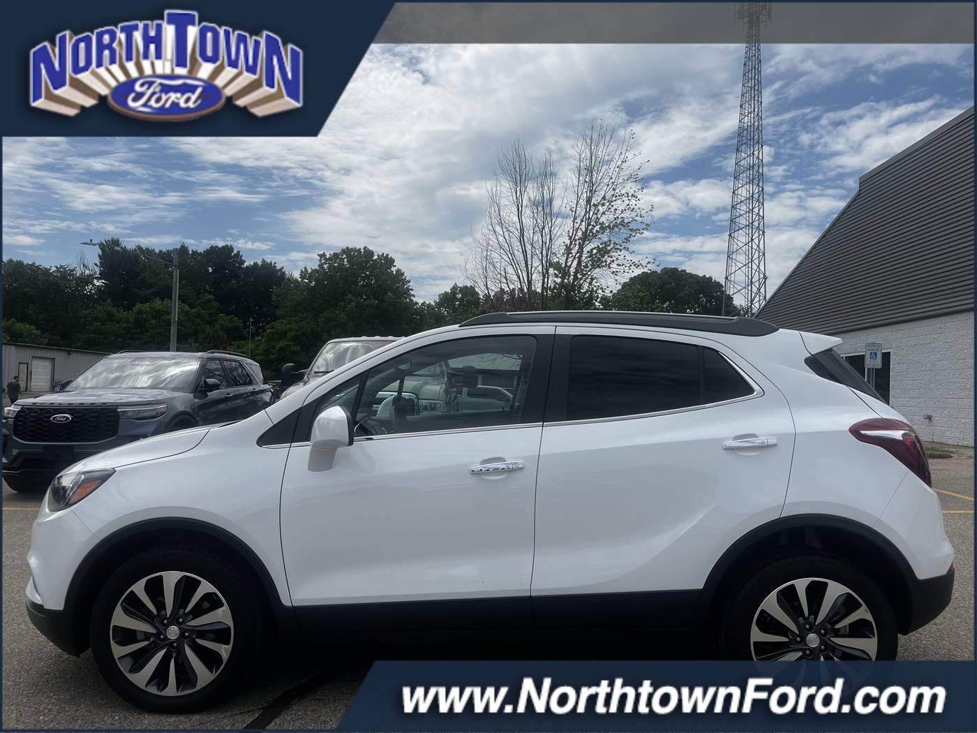2022 Buick Encore Preferred — SUV — 5,503 mi — Menomonie, WI