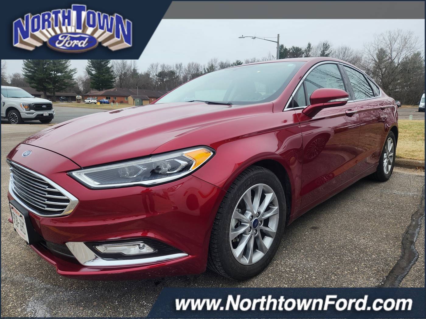 2017 Ford Fusion SE — Sedan — 37,138 mi — Menomonie, WI